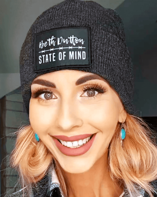 Beanie Pull Patch Cap By Flexfit - Dark Grey