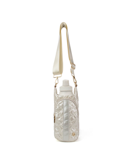 Jennifer Drink Carrier Snow